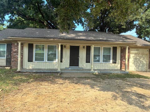 Photo of 3469 S PERKINS RD, Memphis, TN 38118 (MLS # 10228695)