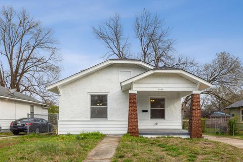 Single Family Residence in Memphis TN 1650 GLENVIEW AVE.jpg