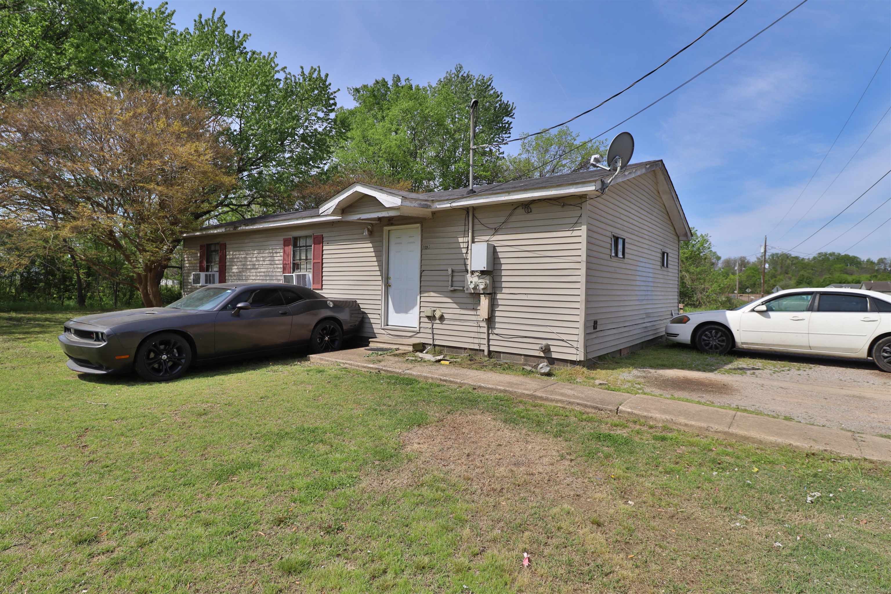 Photo 1 of 10 — 319 WAYNE AVE, Ripley, TN 38063