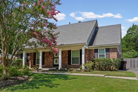 Photo of 461 DOVE VALLEY DR, Collierville, TN 38017 (MLS # 10224930)
