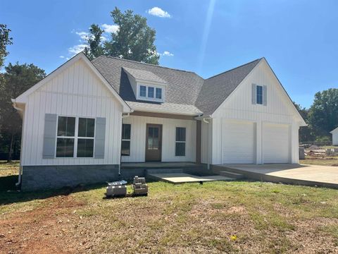 Photo of 135 PAINE RD, Savannah, TN 38372 (MLS # 10205683)