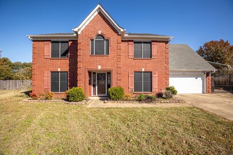 Photo of 7674 GALLANT FOX CV, Southaven, MS 38671 (MLS # 10209814)