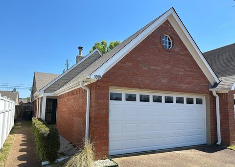 Photo of 1818 WINSHIP DR, Cordova, TN 38016 (MLS # 10218939)