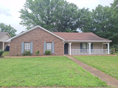 Single Family Residence in Memphis TN 1412 HARDWOOD TRL.jpg