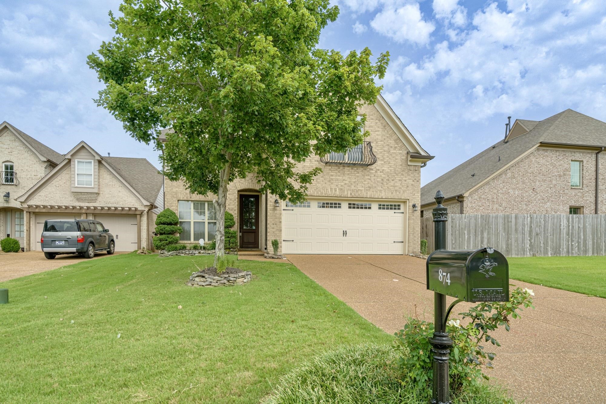 Photo 1 of 35 of 874 WINTER LEAF DR house