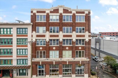 Photo of 420 S FRONT ST 301 #301, Memphis, TN 38103 (MLS # 10210893)