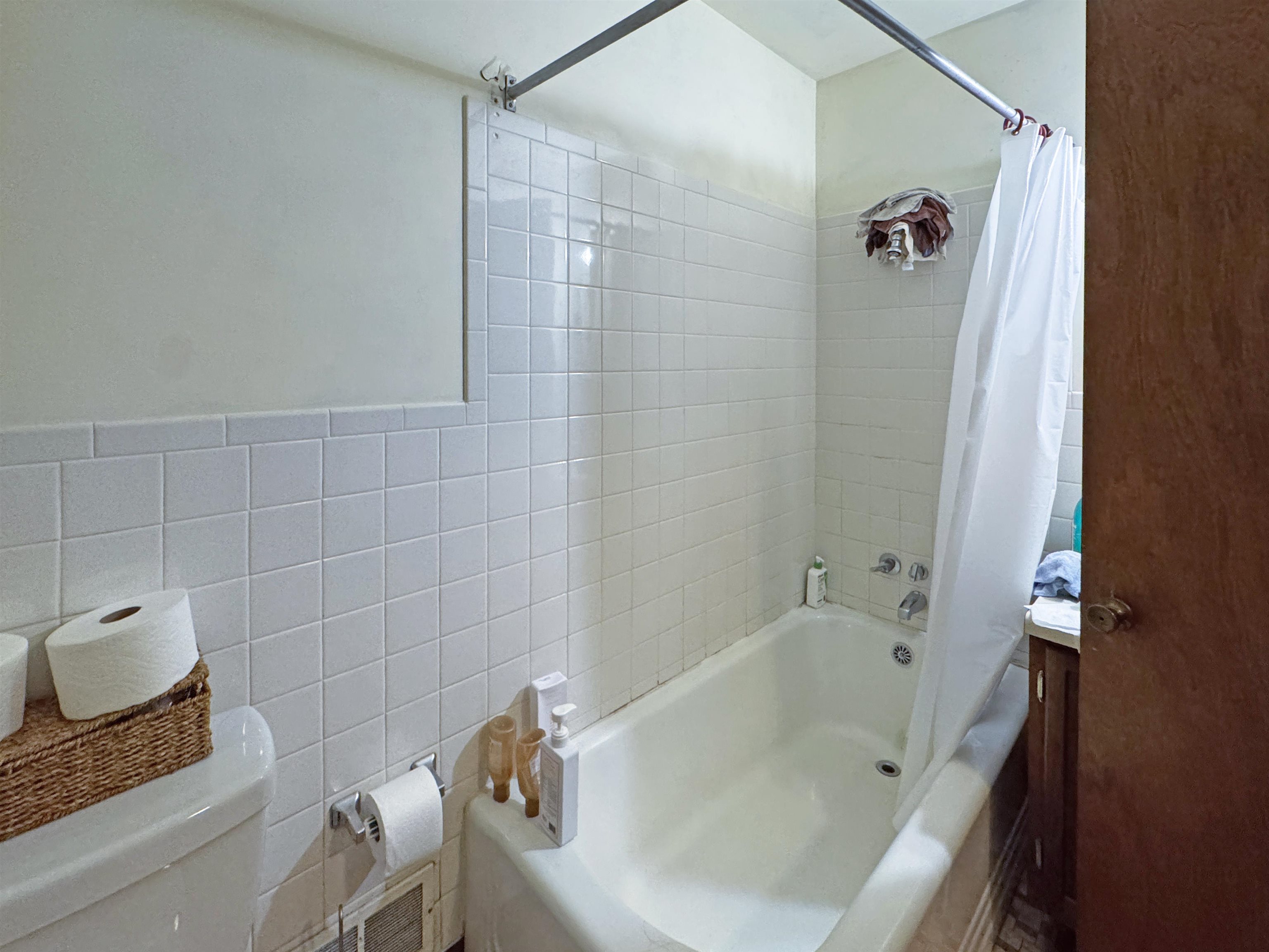 Memphis, Tennessee 38127, United States, 6 Bedrooms Bedrooms, ,3 BathroomsBathrooms,Residential,Active,112562