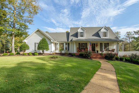 Photo of 1075 HIGHWAY 203 HWY, Savannah, TN 38372 (MLS # 10208292)