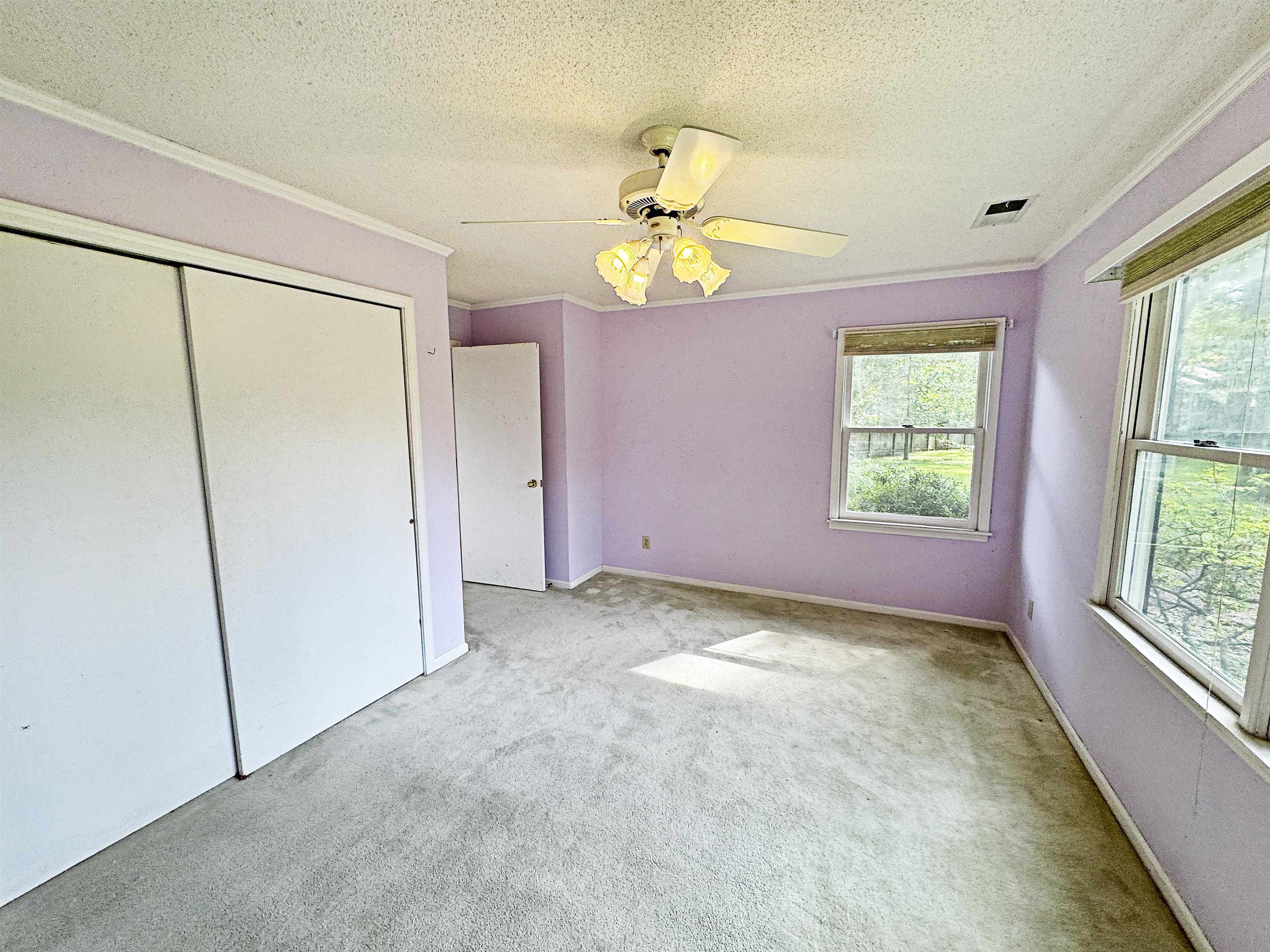 Memphis, Tennessee 38120, United States, 4 Bedrooms Bedrooms, ,3 BathroomsBathrooms,Residential,Pending,155600