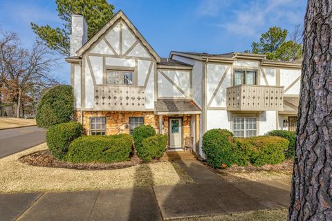 Photo of 1973 VIENNA WAY 68 #68, Germantown, TN 38138 (MLS # 10213871)