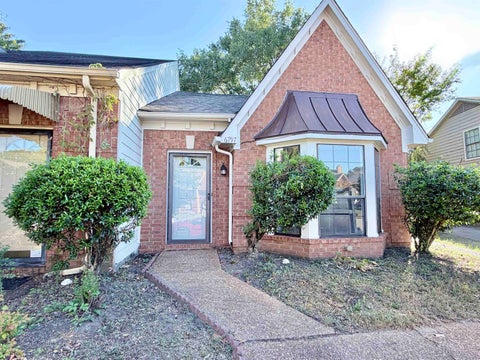 Photo of 6797 ROSS RIDGE DR, Memphis, TN 38141 (MLS # 10232135)
