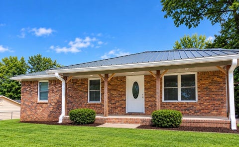 Photo of 320 DOUBLE BRIDGES RD, Munford, TN 38058 (MLS # 10232916)