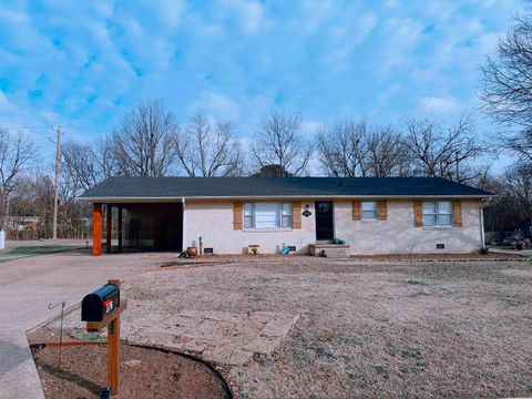 Photo of 376 SUNSET DR, Lexington, TN 38351 (MLS # 10212696)