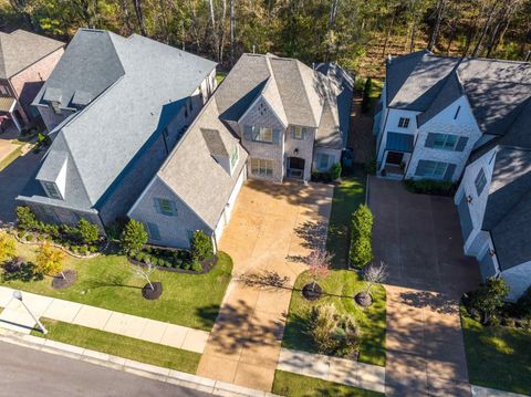 MLS: 10185740