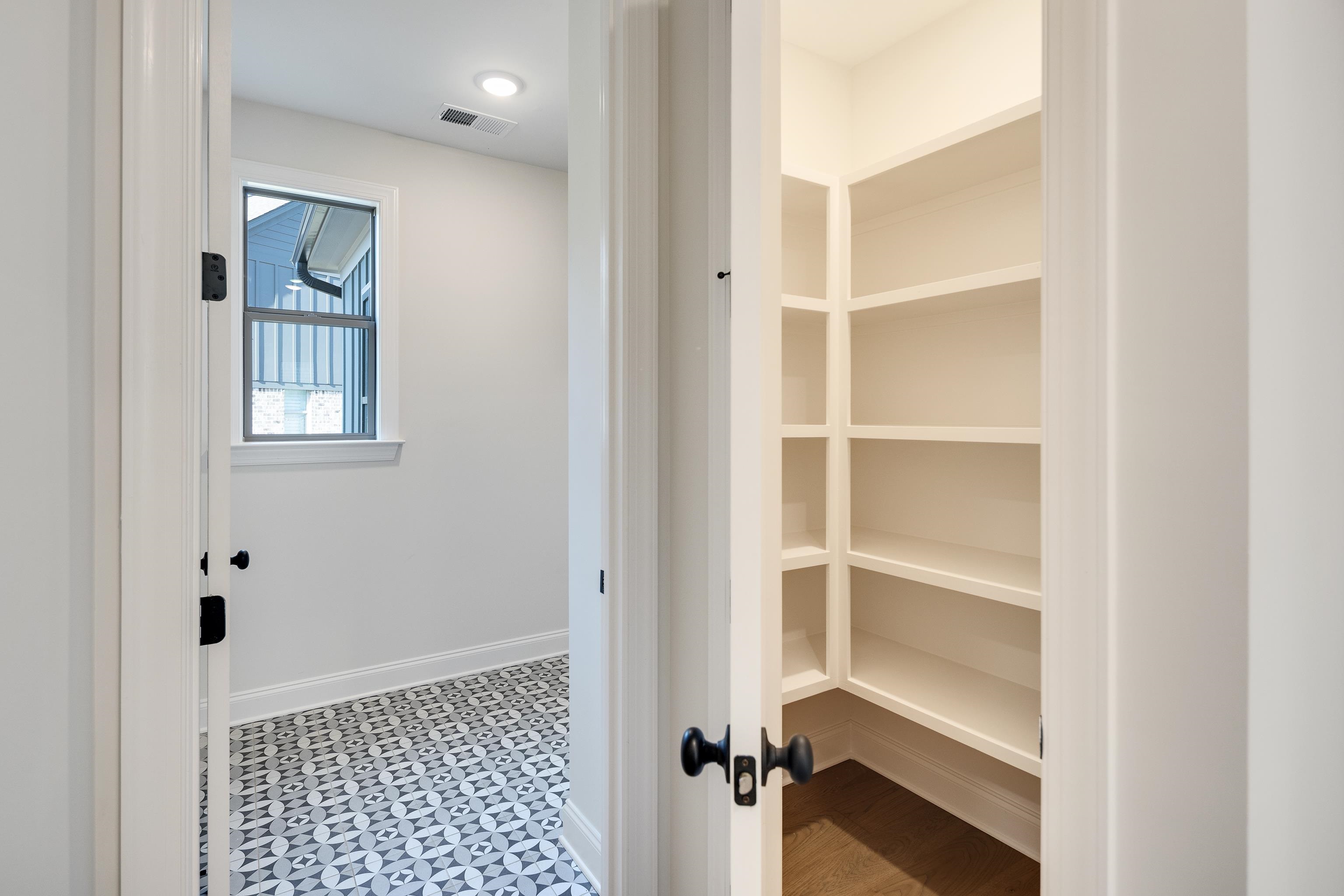 Arlington, Tennessee 38002, United States, 4 Bedrooms Bedrooms, ,3 BathroomsBathrooms,Residential,Active,184293