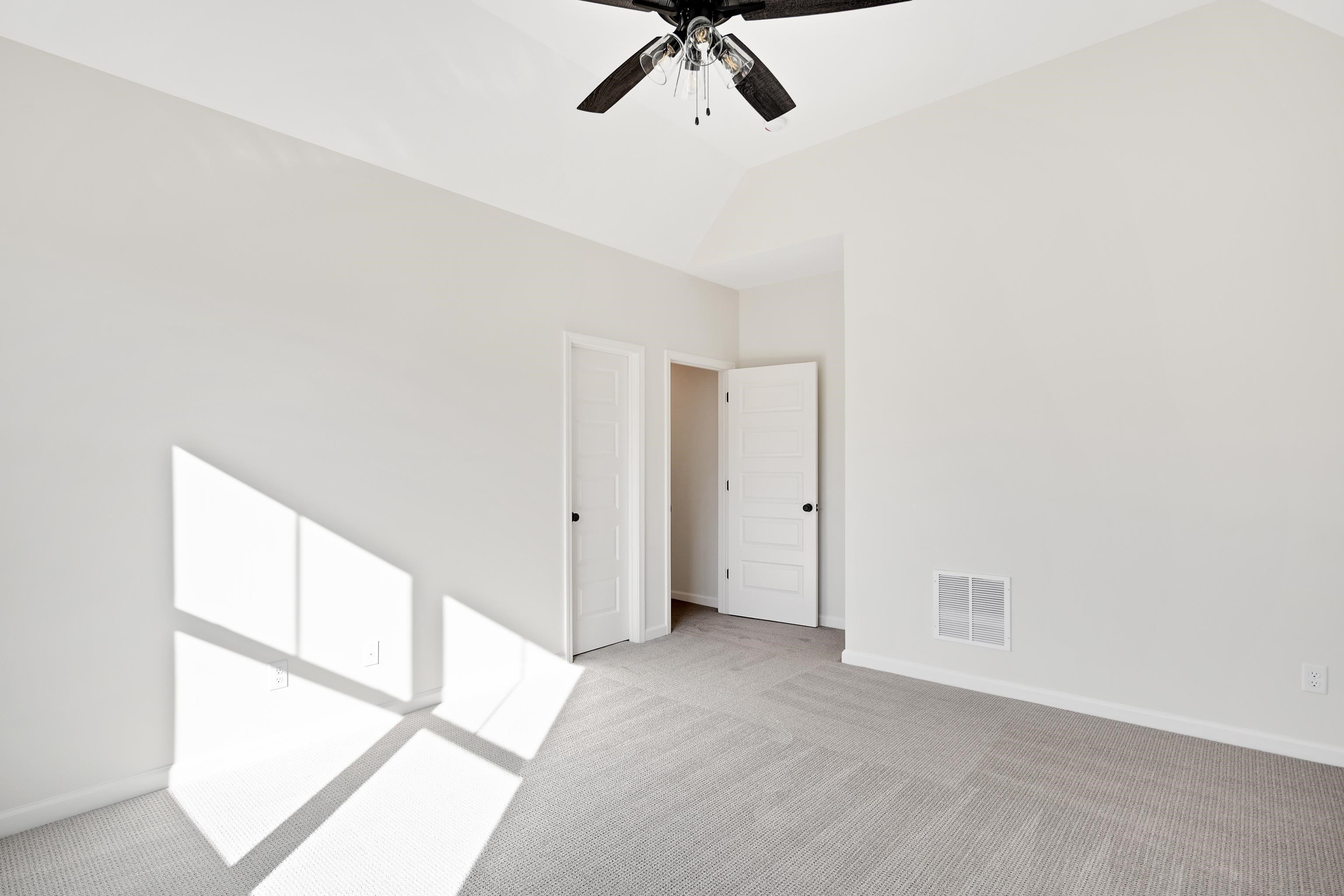 Arlington, Tennessee 38002, United States, 4 Bedrooms Bedrooms, ,3 BathroomsBathrooms,Residential,Active,184293