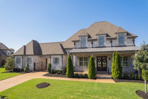 Photo of 711 CYPRESS VIEW CIR W, Collierville, TN 38017 (MLS # 10230733)