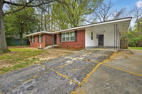 Photo of 3251 ADEN ST, Memphis, TN 38127 (MLS # 10218410)
