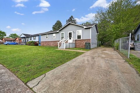 Photo of 4725 LOFTS RD, Memphis, TN 38118 (MLS # 10218864)
