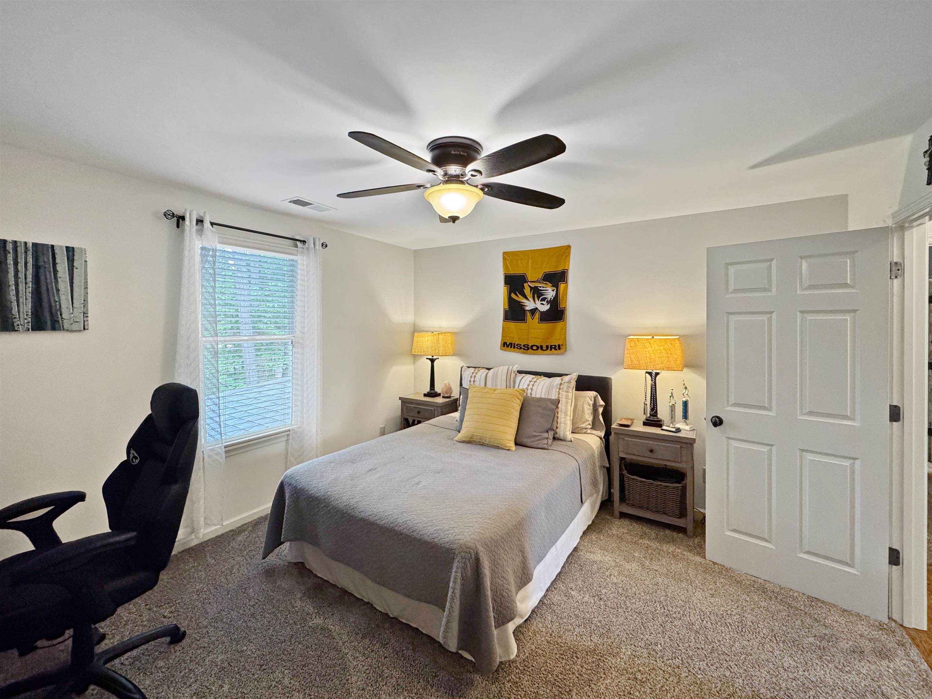 Collierville, Tennessee 38017, United States, 4 Bedrooms Bedrooms, ,4 BathroomsBathrooms,Residential,Pending,117421