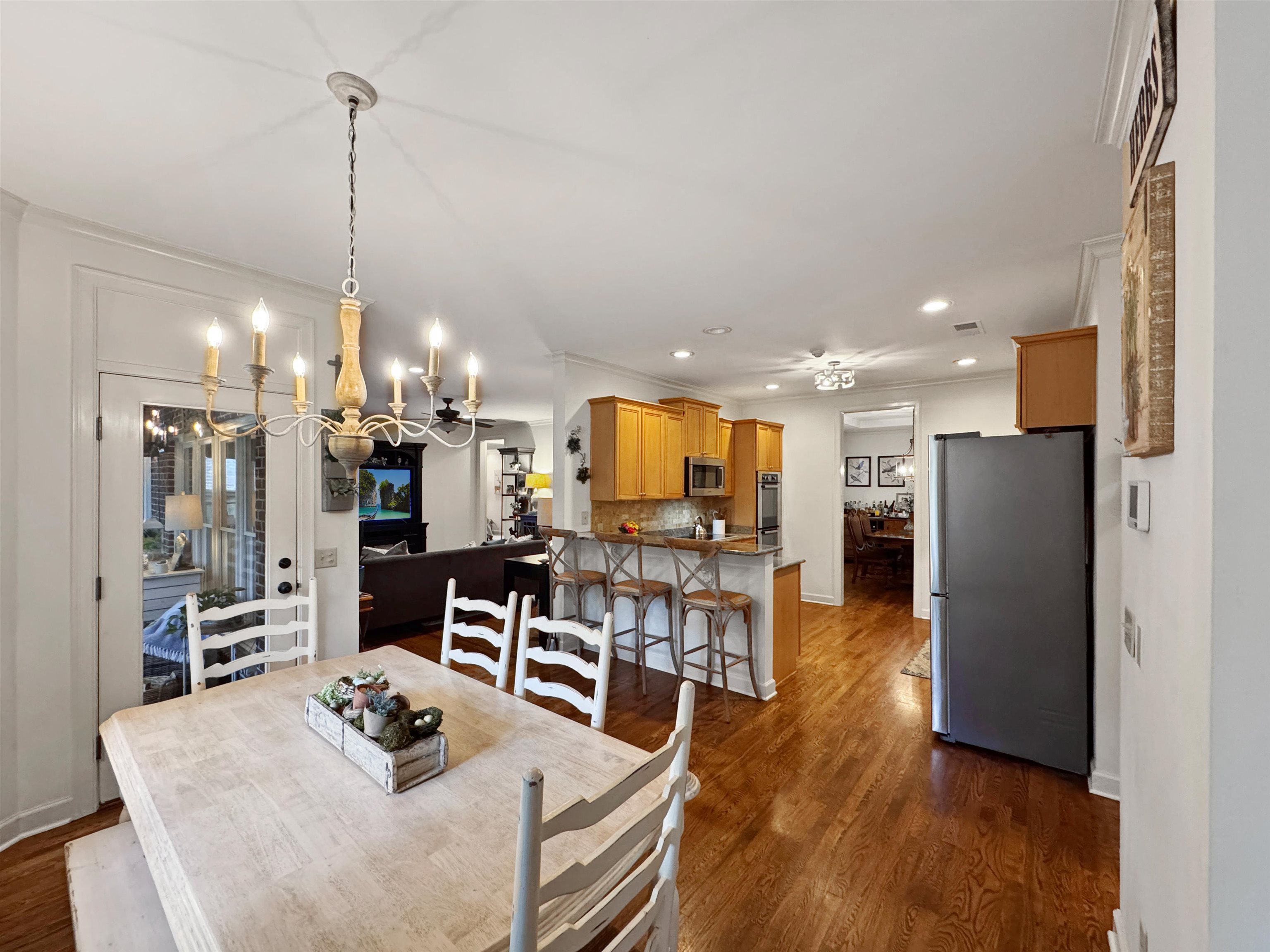 Collierville, Tennessee 38017, United States, 4 Bedrooms Bedrooms, ,4 BathroomsBathrooms,Residential,Pending,117421