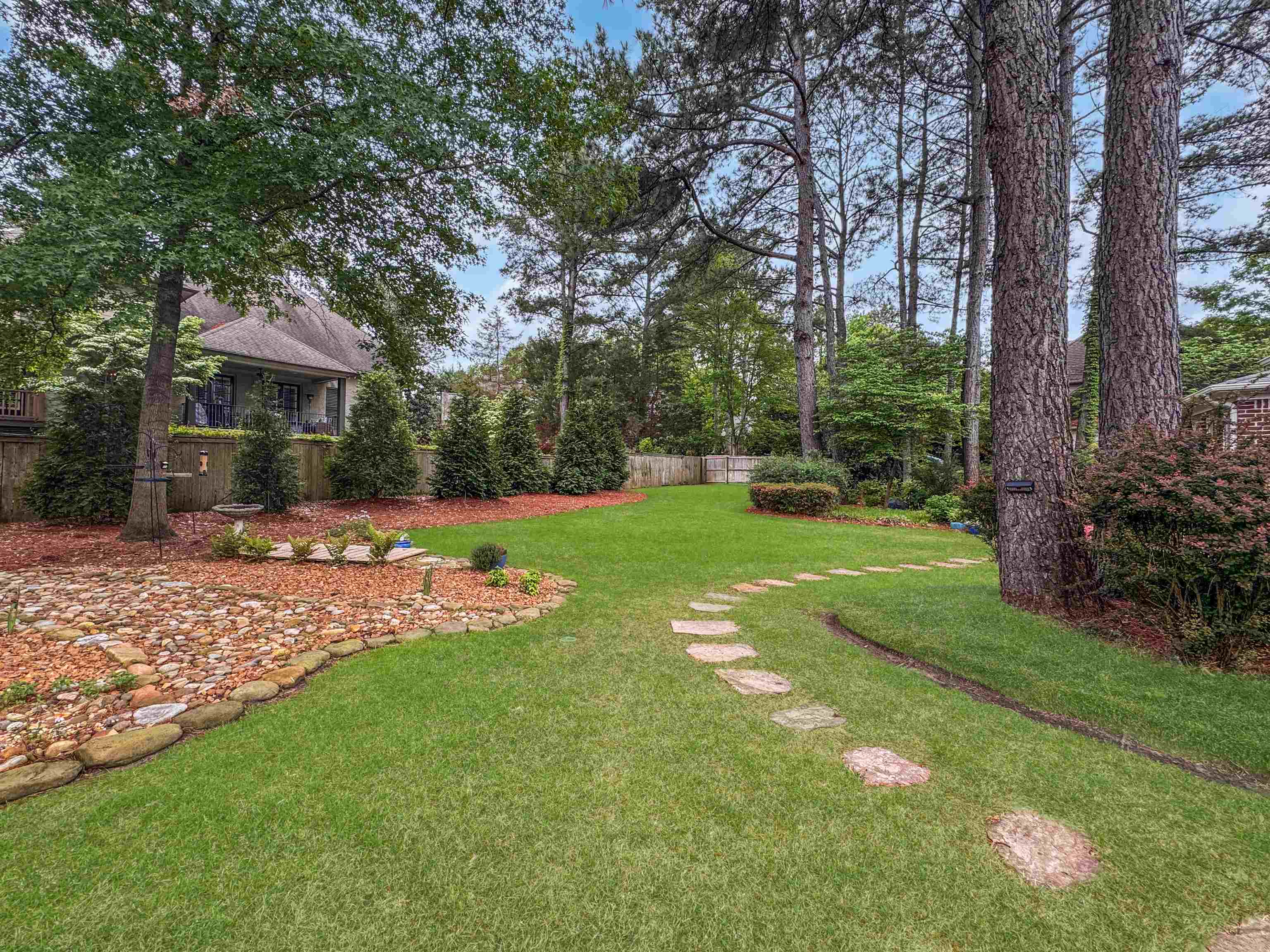 Collierville, Tennessee 38017, United States, 4 Bedrooms Bedrooms, ,4 BathroomsBathrooms,Residential,Pending,117421