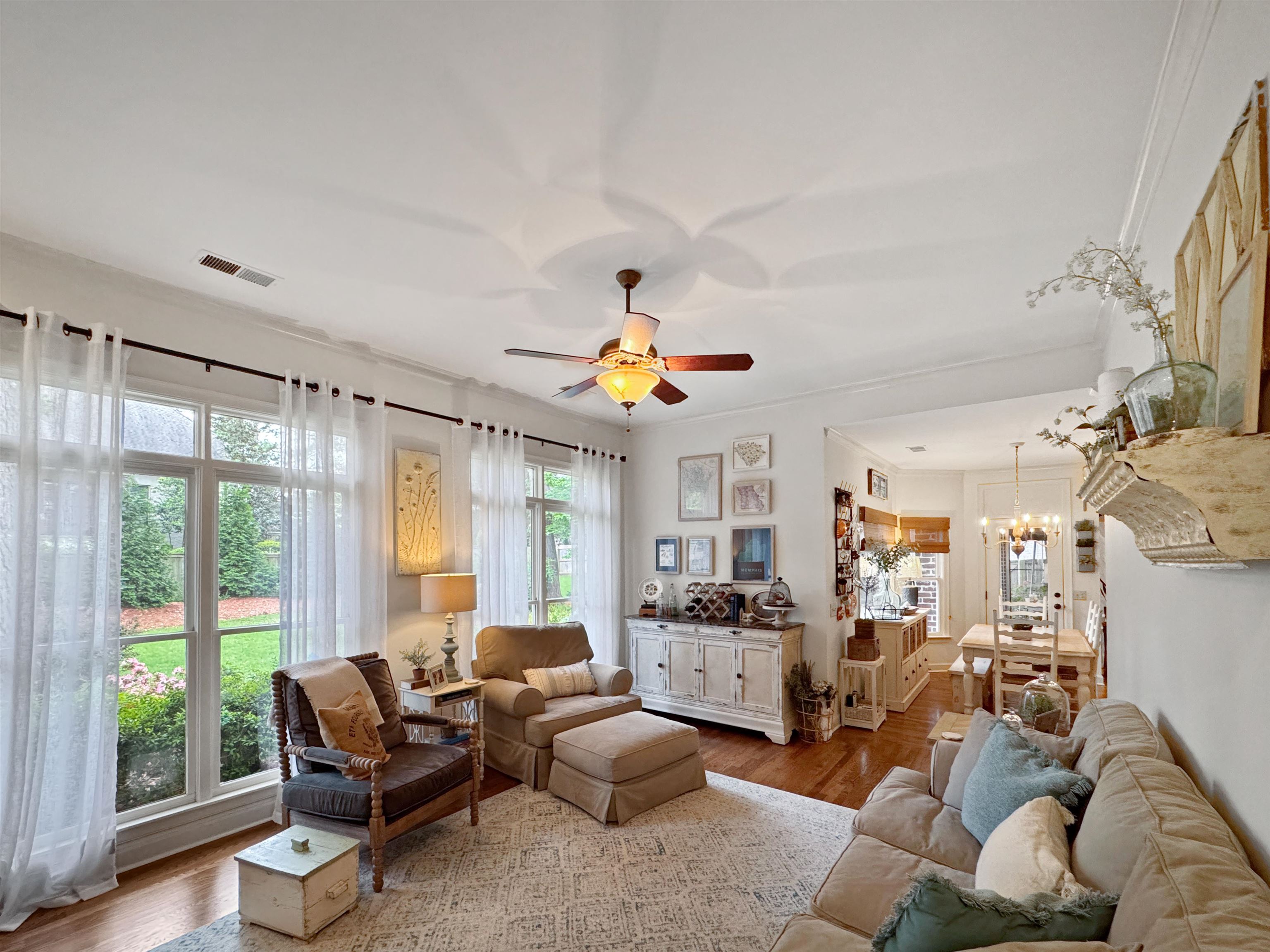 Collierville, Tennessee 38017, United States, 4 Bedrooms Bedrooms, ,4 BathroomsBathrooms,Residential,Pending,117421