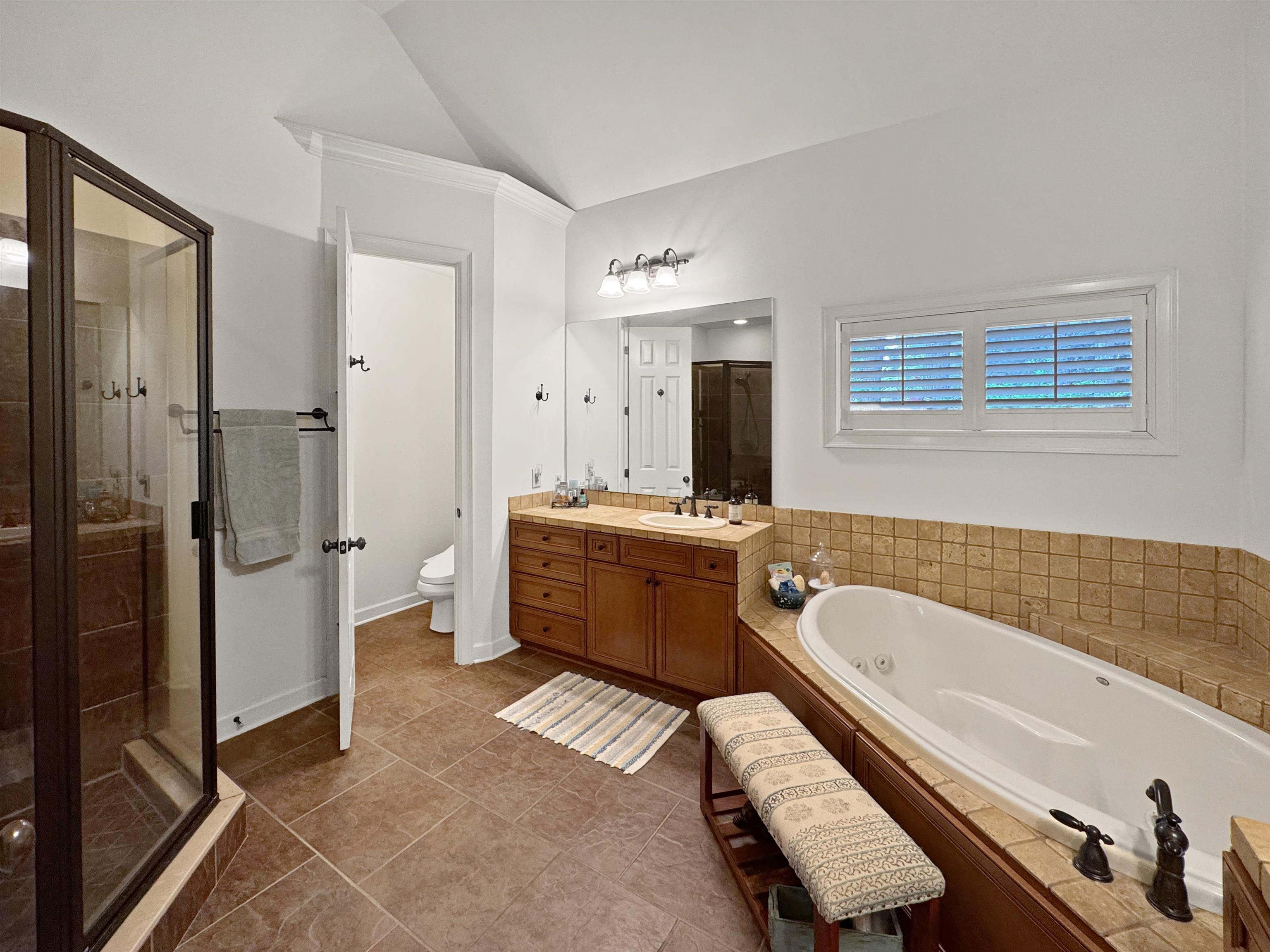 Collierville, Tennessee 38017, United States, 4 Bedrooms Bedrooms, ,4 BathroomsBathrooms,Residential,Pending,117421