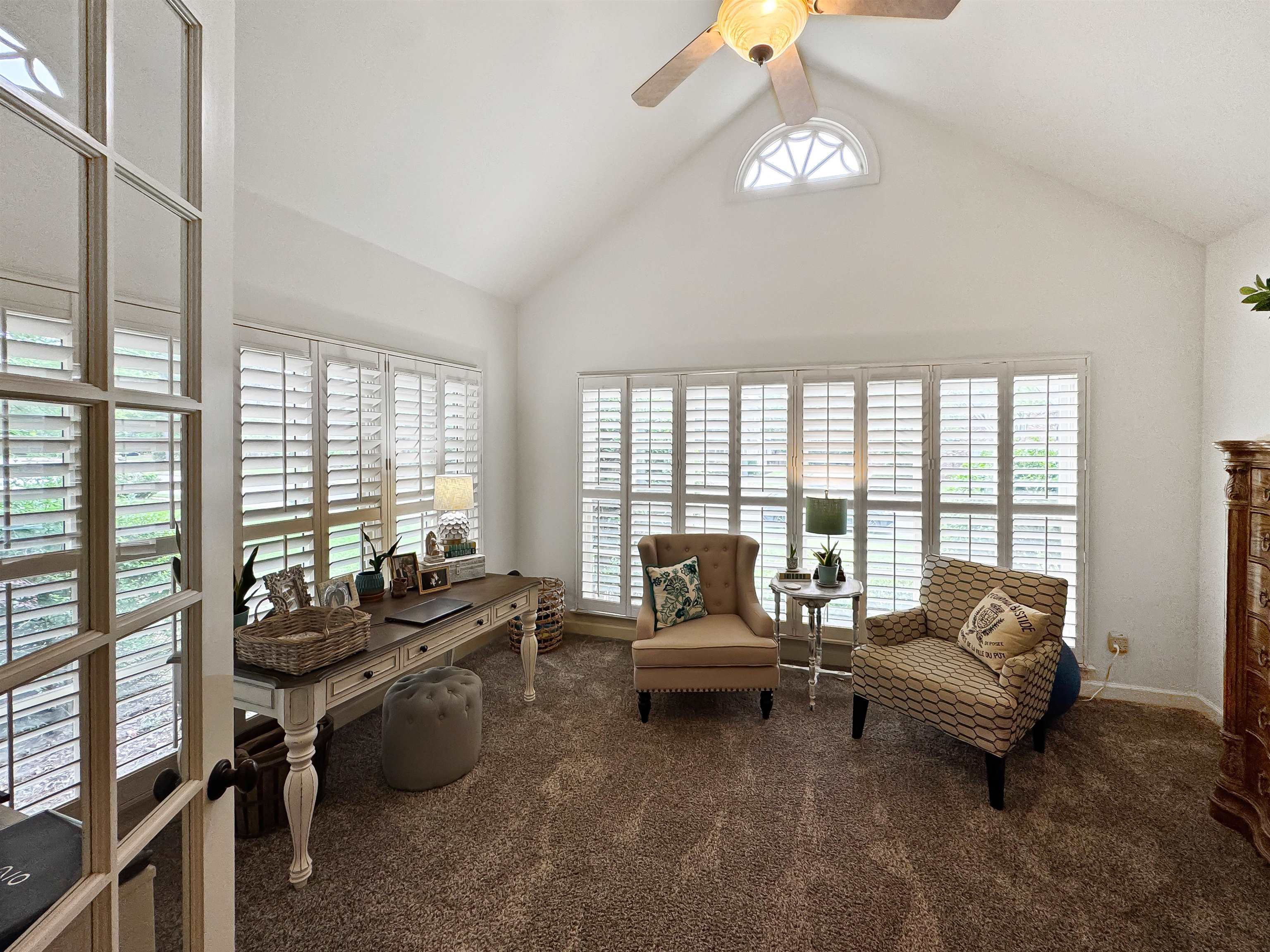 Collierville, Tennessee 38017, United States, 4 Bedrooms Bedrooms, ,4 BathroomsBathrooms,Residential,Pending,117421