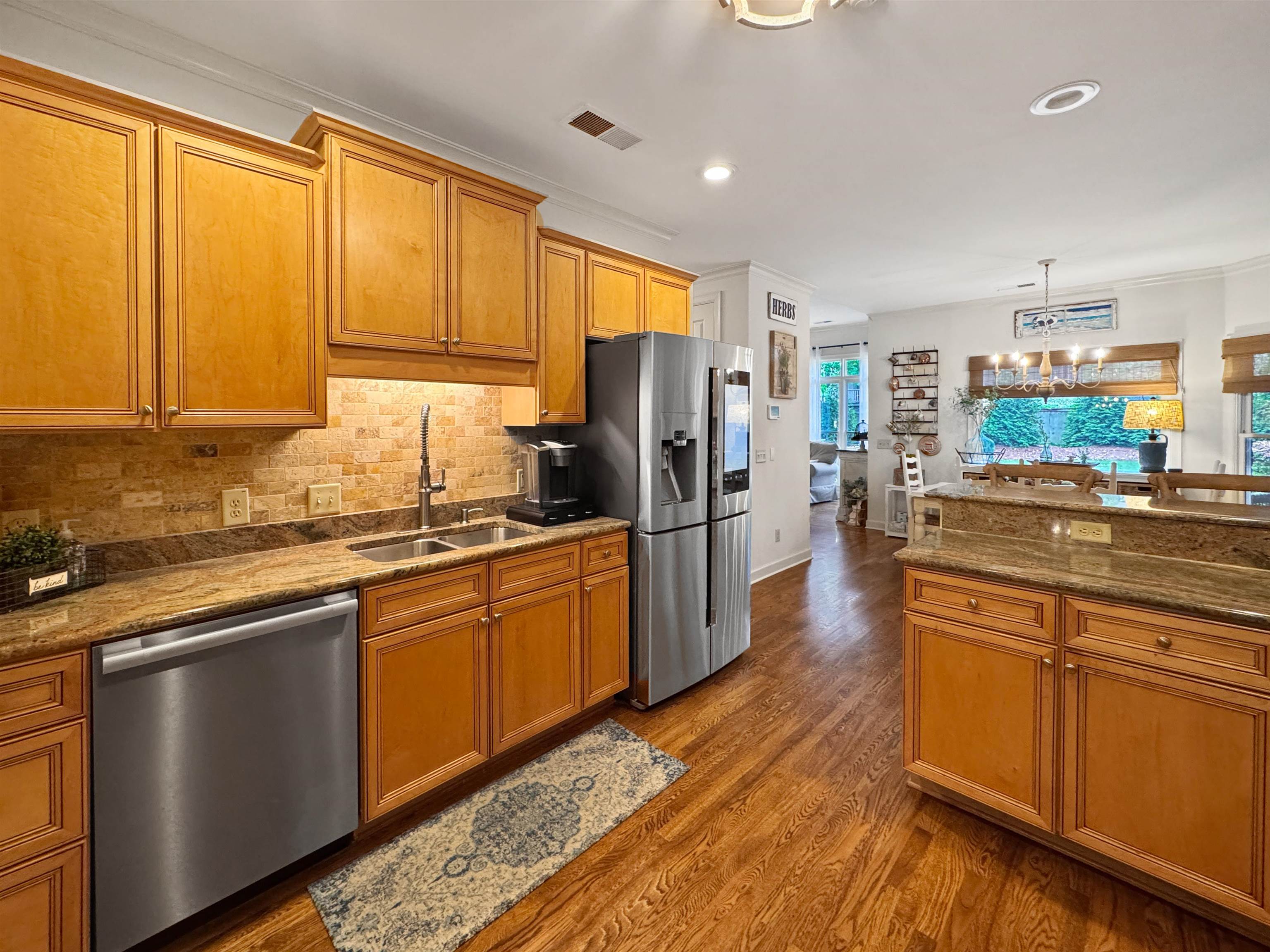 Collierville, Tennessee 38017, United States, 4 Bedrooms Bedrooms, ,4 BathroomsBathrooms,Residential,Pending,117421