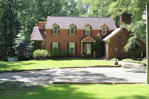 Photo of 3327 HOMEWOOD DR, Memphis, TN 38128 (MLS # 10221722)