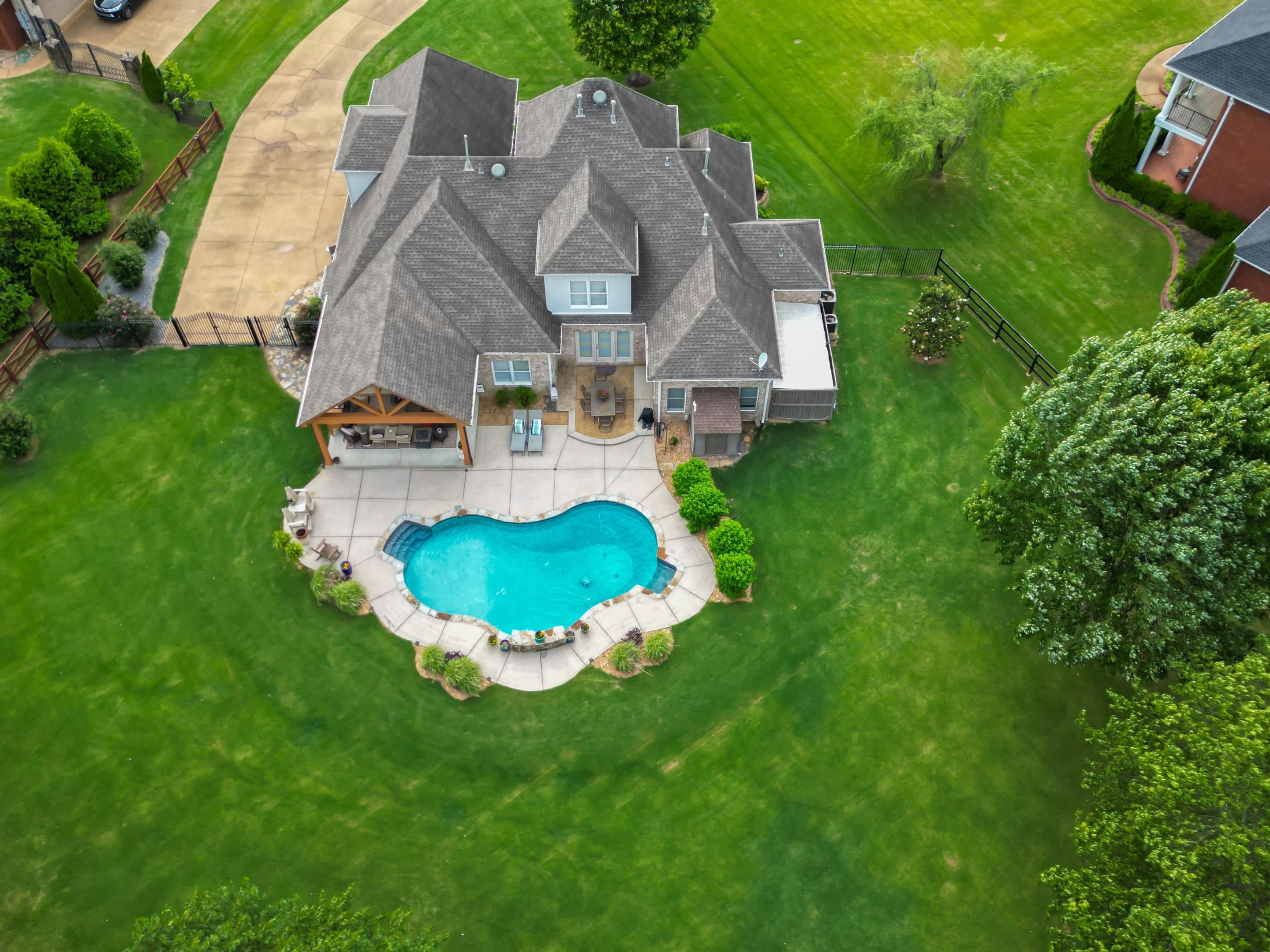 Listing image 1