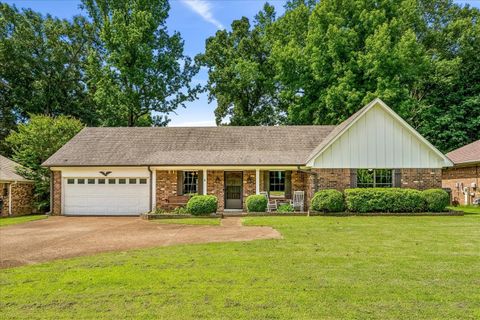 Photo of 5711 YALE DR, Bartlett, TN 38134 (MLS # 10223946)