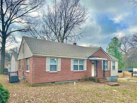 2195 CARNES AVE Memphis TN 38114