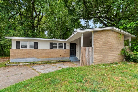 Photo of 2415 DEBBY CV, Memphis, TN 38127 (MLS # 10229321)