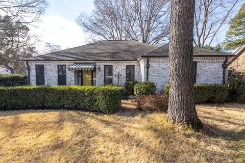 Photo of 2915 ELM RIDGE CV, Germantown, TN 38138 (MLS # 10213938)