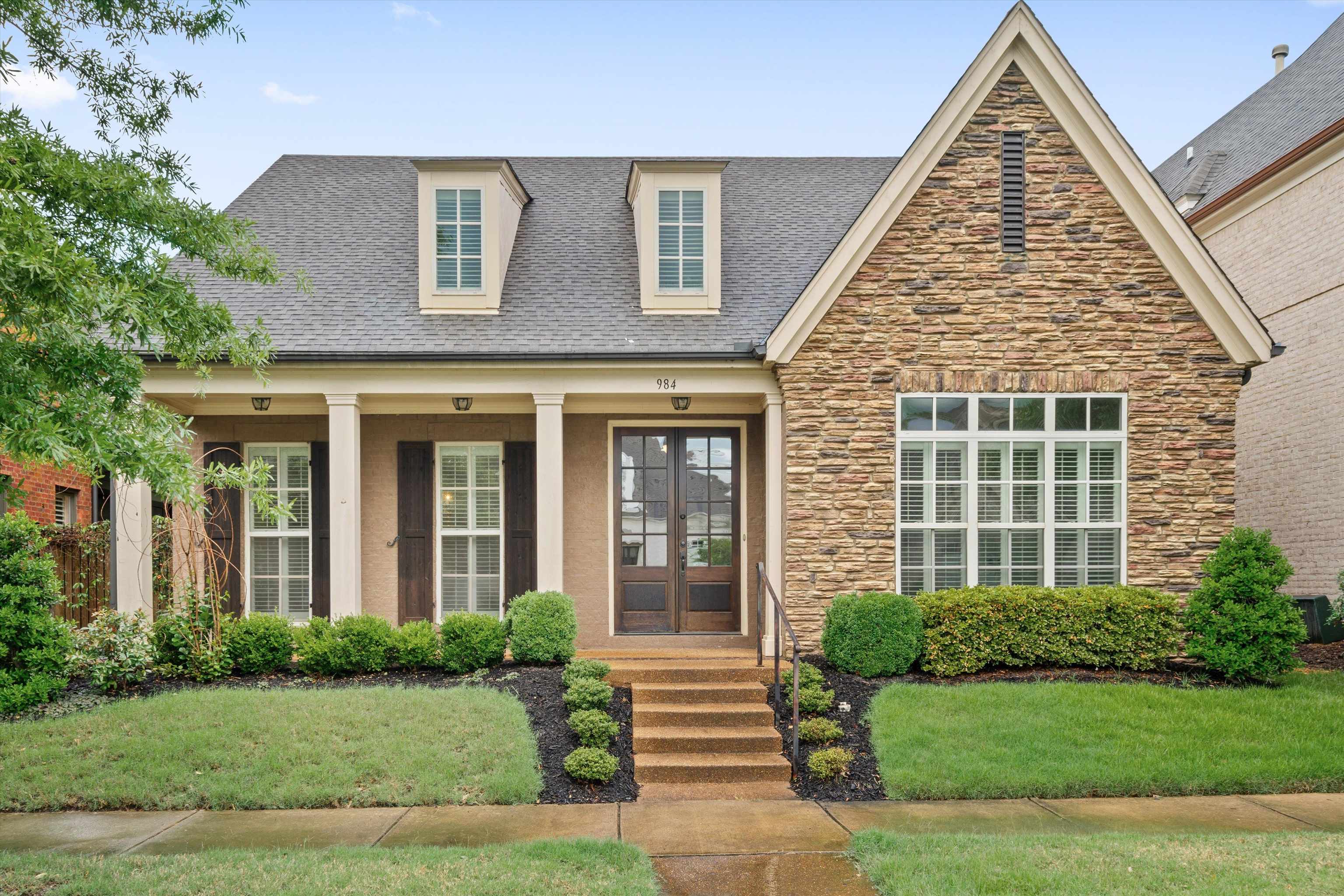 Property: 984 Russell Farms Rd,Collierville, TN