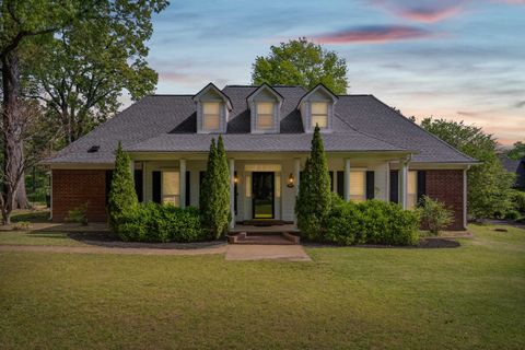 Photo of 4280 ROMAN FOREST DR, Olive Branch, MS 38654 (MLS # 10218888)