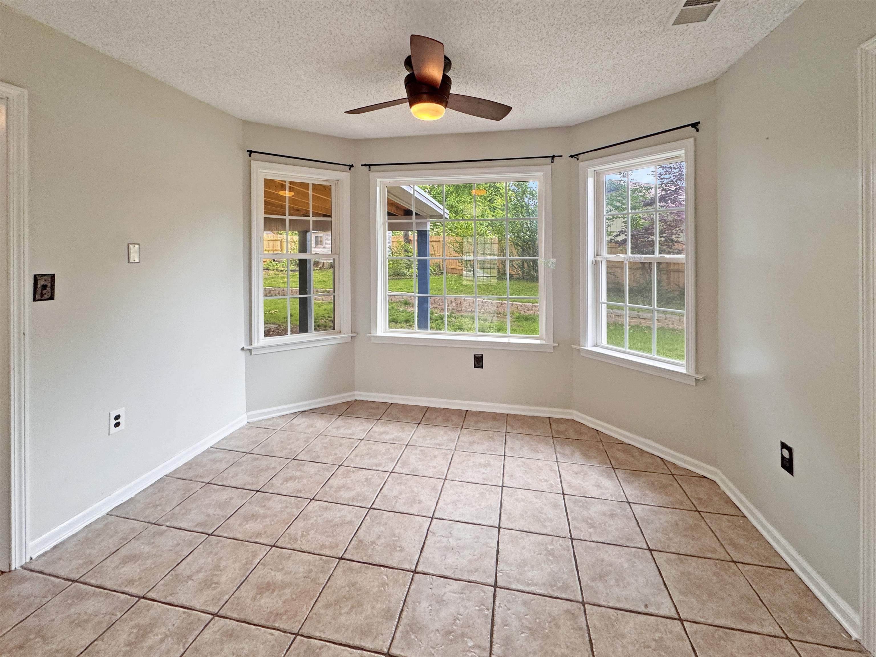 Memphis, Tennessee 38016, United States, 3 Bedrooms Bedrooms, ,2 BathroomsBathrooms,Residential,Active,122773