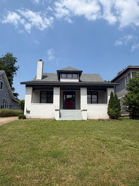 Photo of 357 ANGELUS ST, Memphis, TN 38112 (MLS # 10220815)