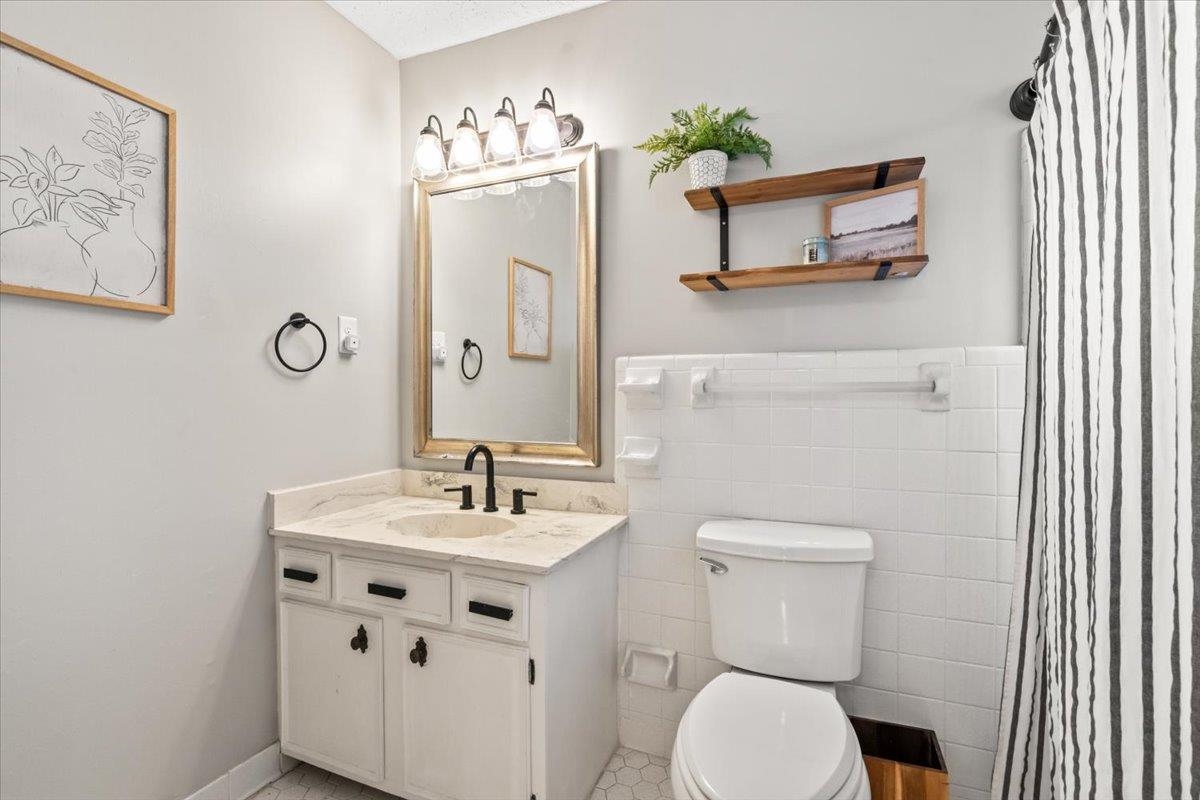 Germantown, Tennessee 38138, United States, 4 Bedrooms Bedrooms, ,3 BathroomsBathrooms,Residential,Pending,110888