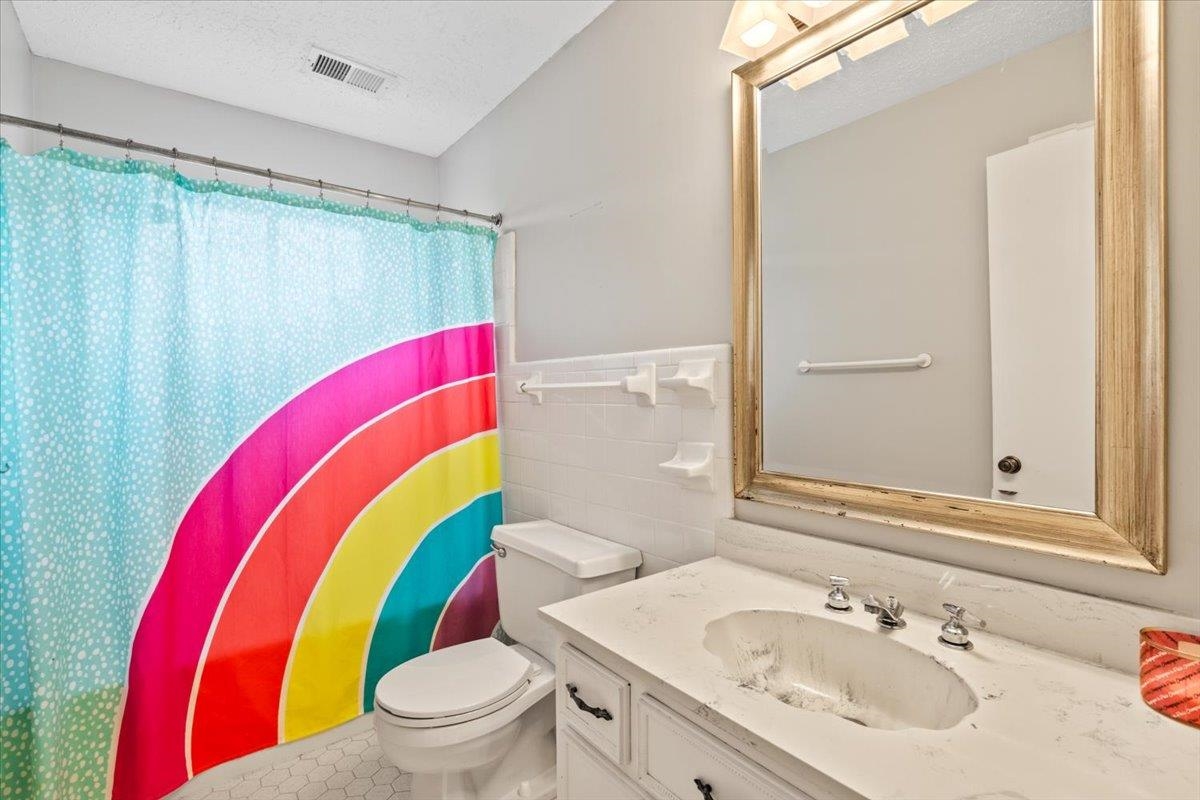 Germantown, Tennessee 38138, United States, 4 Bedrooms Bedrooms, ,3 BathroomsBathrooms,Residential,Pending,110888