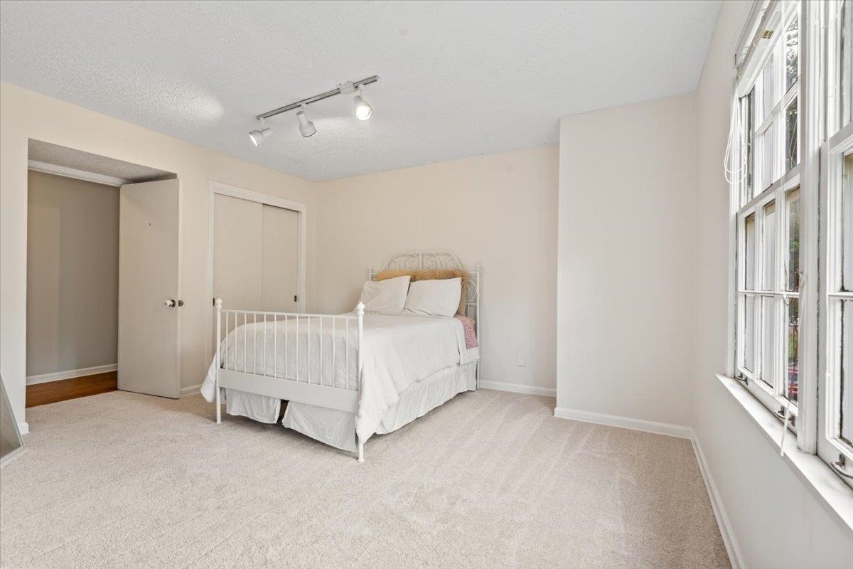 Germantown, Tennessee 38138, United States, 4 Bedrooms Bedrooms, ,3 BathroomsBathrooms,Residential,Pending,110888