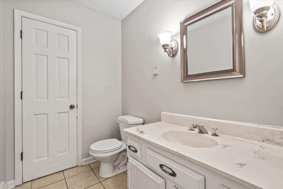 Germantown, Tennessee 38138, United States, 4 Bedrooms Bedrooms, ,3 BathroomsBathrooms,Residential,Pending,110888