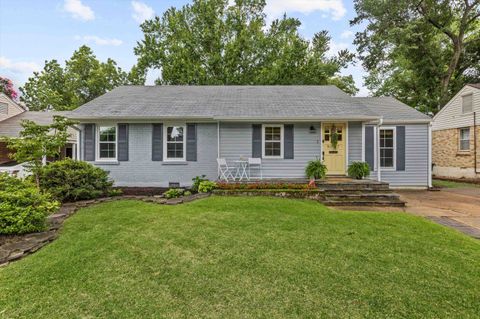 Photo of 5007 PRINCETON RD, Memphis, TN 38117 (MLS # 10225925)