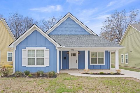 Photo of 352 GASTON AVE, Memphis, TN 38126 (MLS # 10208932)
