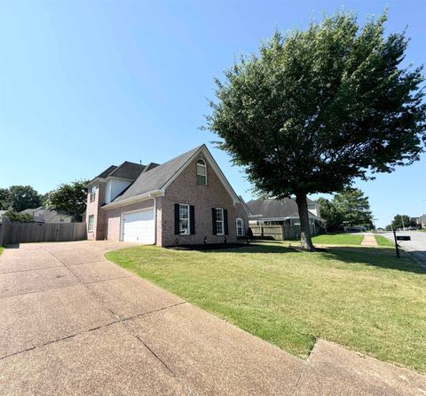 Single Family Residence in Memphis TN 406 LIDA CV 1.jpg