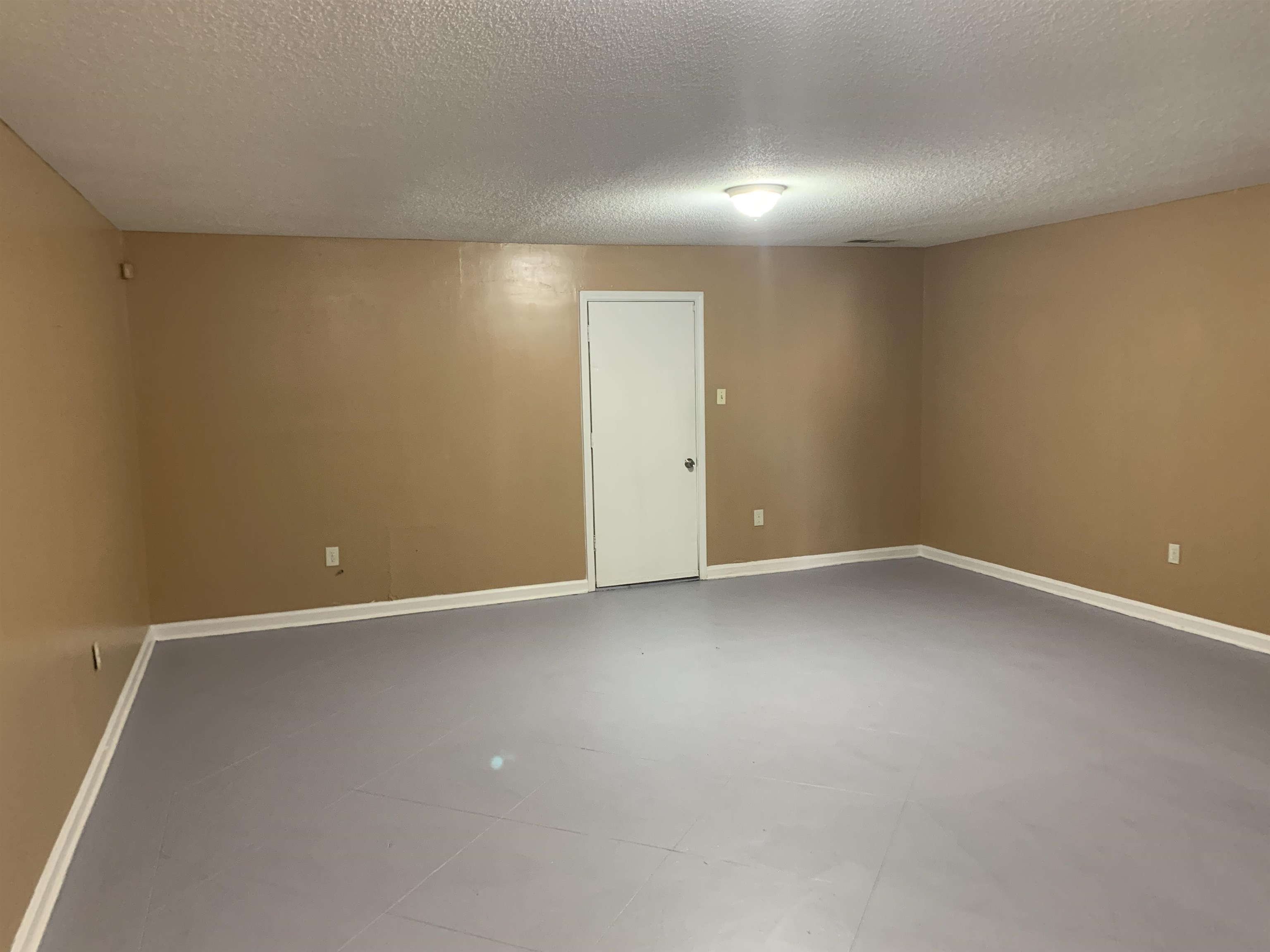 Photo 6 of 15 of 3440 DUNGREEN ST townhome