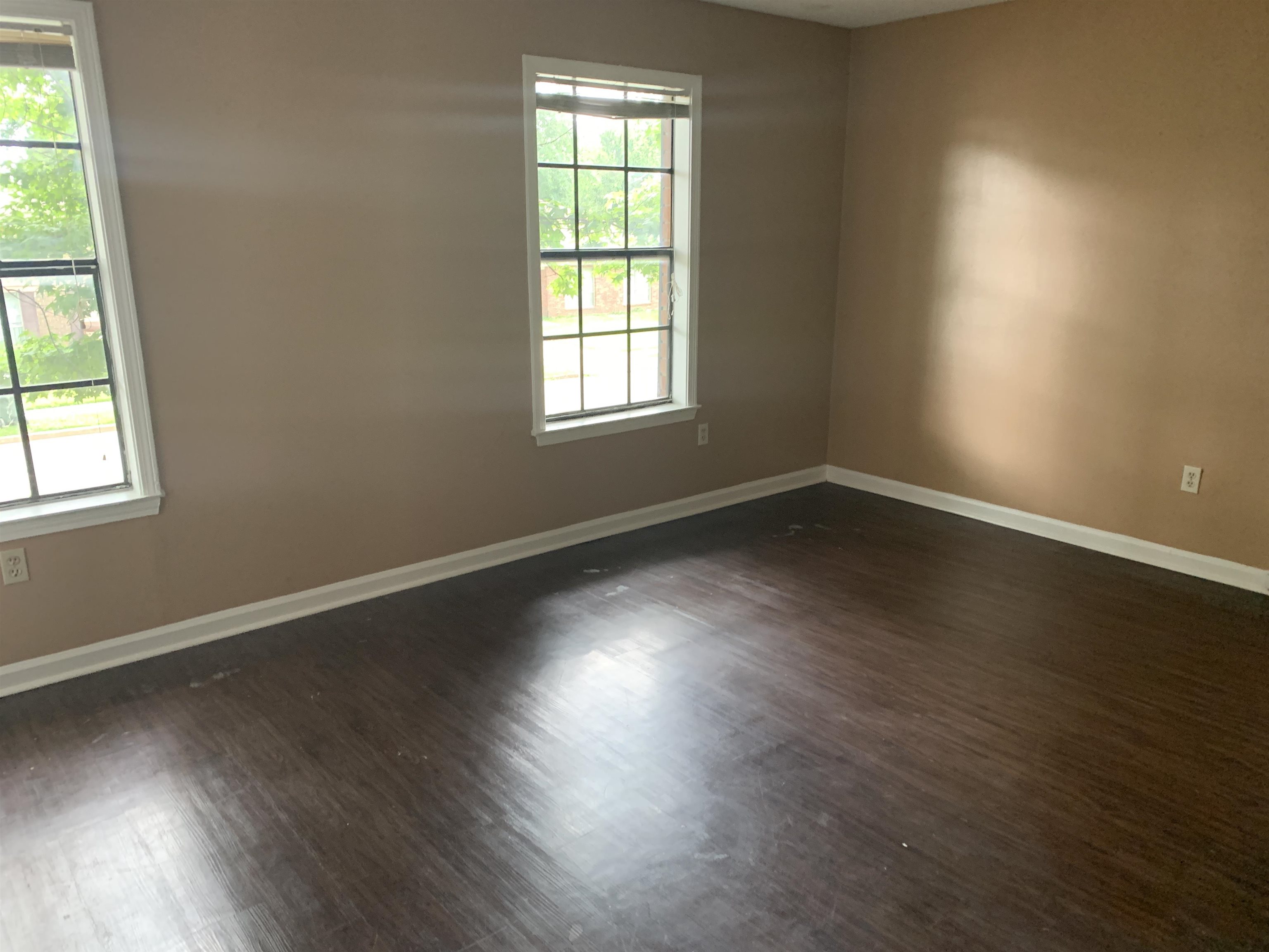 Photo 3 of 15 of 3440 DUNGREEN ST townhome