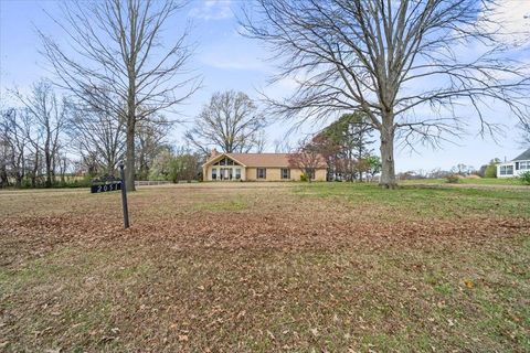 Photo of 2051 SOLO RD, Covington, TN 38019 (MLS # 10217221)